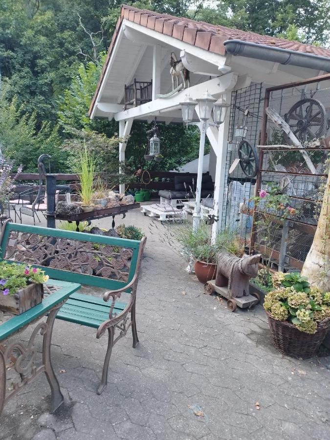 Schmoekermuehle Acomodação com café da manhã Andernach Exterior foto